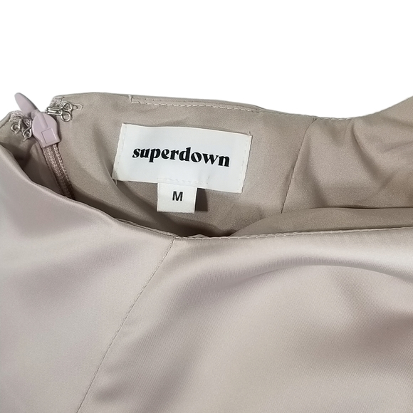 Superdown NWT Nicole V-Neck Mini Slip Dress in Blush Pink Nude Womens Size M - Picture 9 of 9